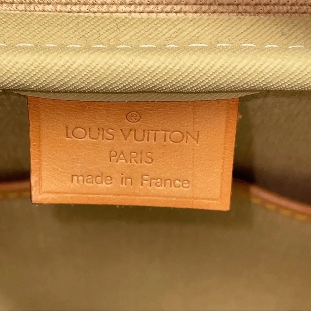 Auth Louis Vuitton Monogram Deauville Handbag W/DBag